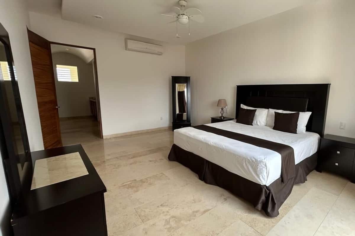 컴포트 아파트, 언덕 전망