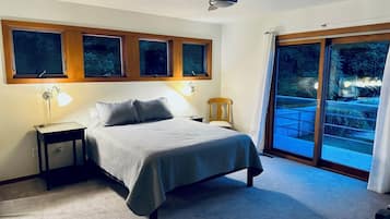 3 chambres, fer et planche à repasser, Wi-Fi, draps fournis