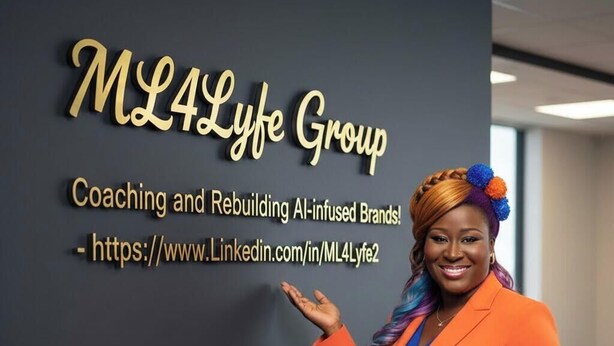 En person i orange jakkesæt foran en mørk baggrund med teksten 'ML4Lyfe Group Coaching and Rebuilding AI-infused Brands' og en LinkedIn URL.
