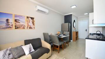 Apartment | Living area | TV