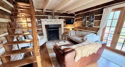Cozy 1bedroom cabin in lovely Fort Valley with AC on beautiful privatehorse farm