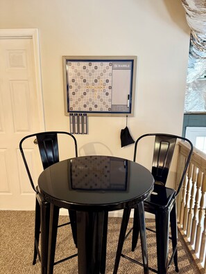 Dining - Private Waterfalls - Retreat w/ Hot Tub, Game Room, Spacious and Nature Filled (Hillsville)