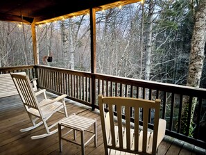 Property grounds - Private Waterfalls - Retreat w/ Hot Tub, Game Room, Spacious and Nature Filled (Hillsville)