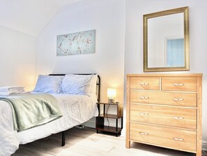 2 camere, ferro/asse da stiro, Wi-Fi gratuito, lenzuola