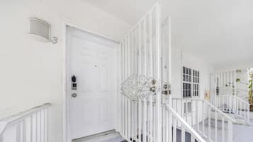 واجهة المنشأة