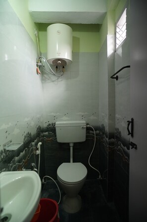 Chambre Familiale, vue montagne | Salle de bain