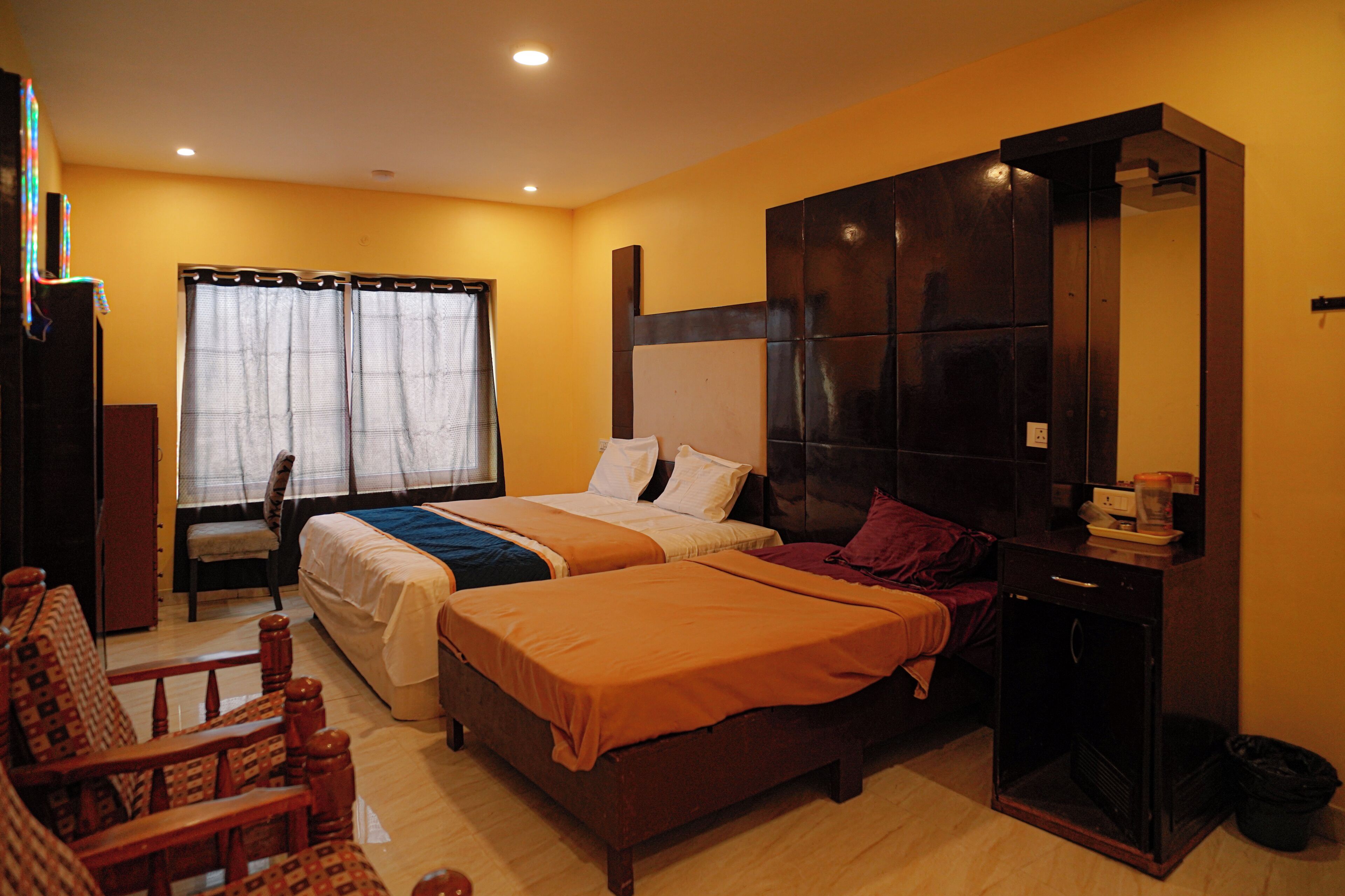 Family Room, Mountain View