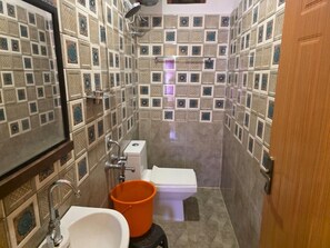 ห้องแฟมิลี่, วิวภูเขา | ห้องน้ำ