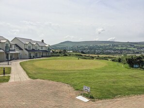 Golf - Ty Mor (Newport)