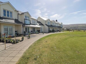 Exterior - Ty Mor (Newport)