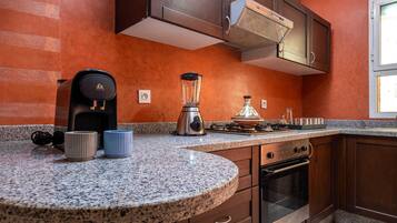 Comfort appartement, balkon, uitzicht op stad | Privékeuken