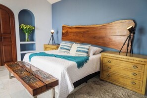 WiFi, bed sheets - Amazing 4-bedroom villa in Puerto Vallarta with full kitchen and pool (Puerto Vallarta)