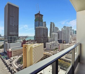 Property grounds - High-Rise Balcony with Skyline Views & Pool (Miami)