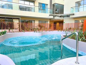 Outdoor pool, a heated pool - Sunrise Skyline Suite - Reserva del Mar 2 -Luxury Club House SantaMarta Colombia (Gaira)