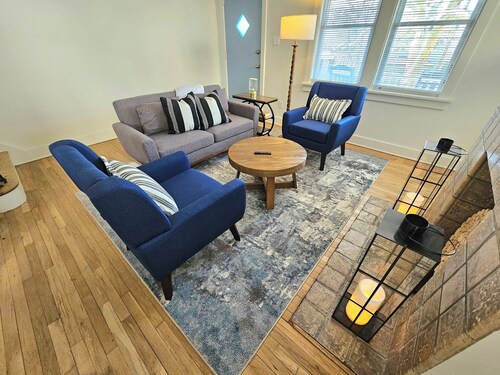 Squirrel Hill Haven Urban Getaway!