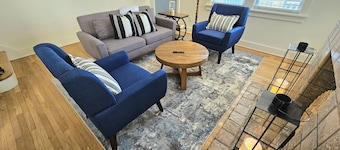 Squirrel Hill Haven Urban Getaway!