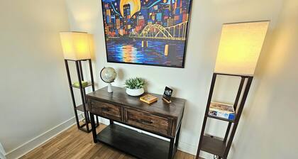 Squirrel Hill Haven Urban Getaway!