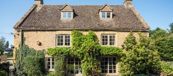 Idyllic cottage straight out of The Holiday!