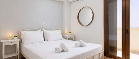 2 bedrooms, iron/ironing board, free WiFi