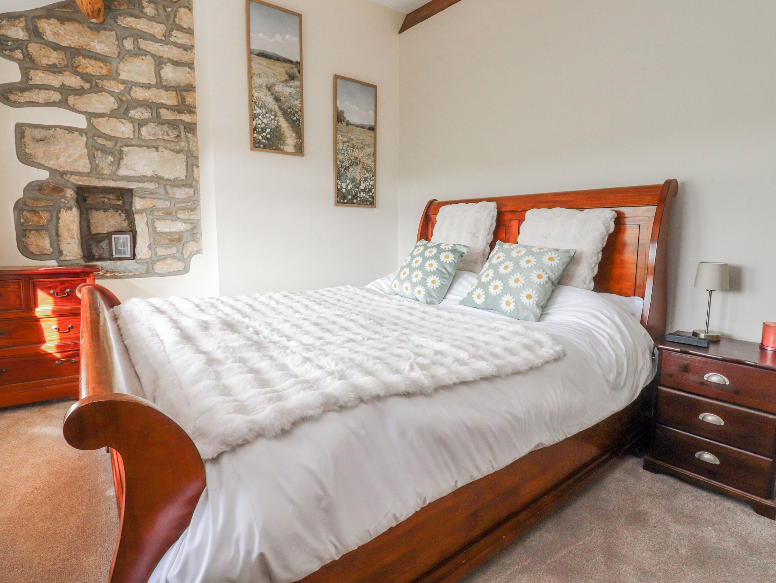2 bedrooms, WiFi (free), individually decorated, individually furnished