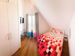 2 bedrooms, iron/ironing board, Internet, bed sheets - Wind & Waves - Holiday home An in Lauterbach / Rügen near the water (Putbus)