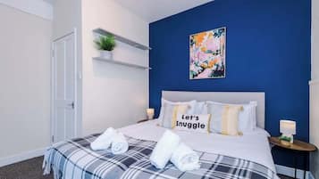 2 bedrooms, iron/ironing board, travel cot, free WiFi