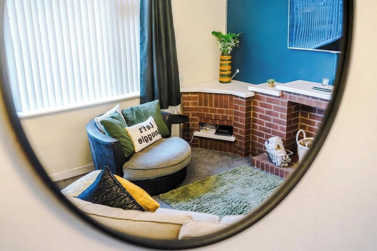 TV