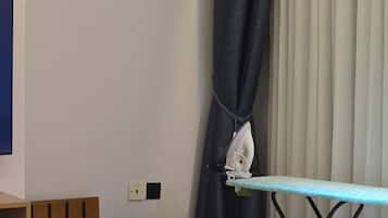 Deluxe Double Room | Room amenity