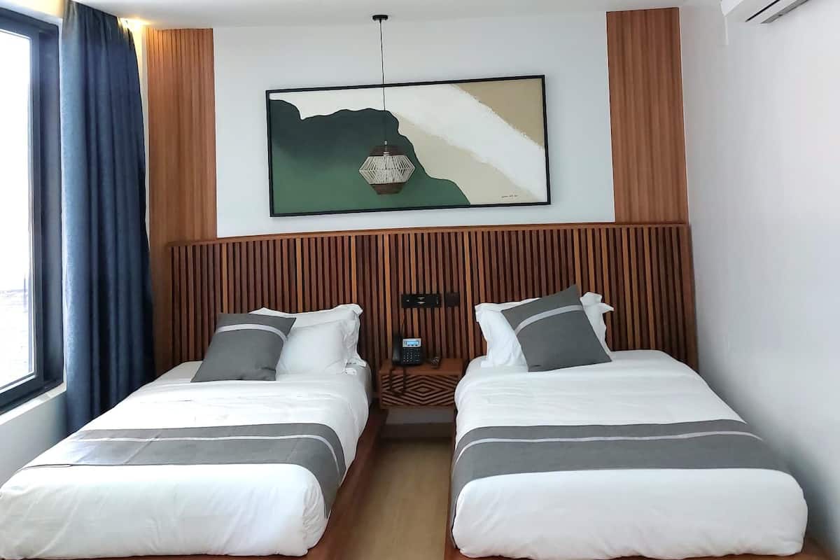 Kahden hengen deluxe-huone (kaksi sänkyä)