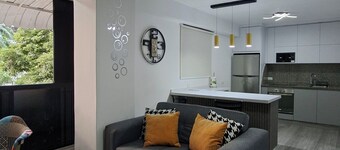 Cómodo apt en los palos grandes, excelente locación