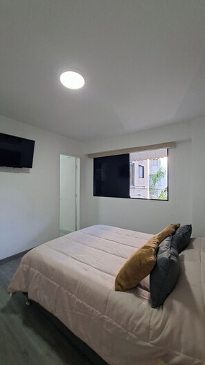 1 bedroom, free WiFi, bed sheets - Cómodo apt en los palos grandes, excelente locación (Caracas)