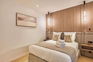 2 bedrooms, desk, iron/ironing board, Internet - New Apartment Notre Dame de Paris/Luxembourg (Paris)