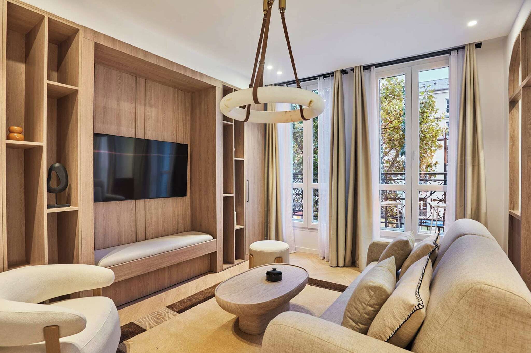 Smart TV, offices