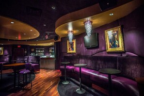 Bar (on property) - Premium King Bed|Pool View Las Vegas (Las Vegas NV)