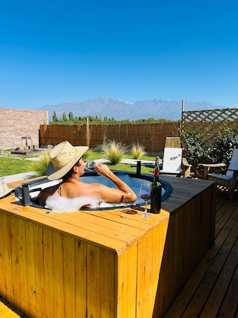 Outdoor spa tub. Serene 1-bedroom villa with private open air hottub in charming La Consulta