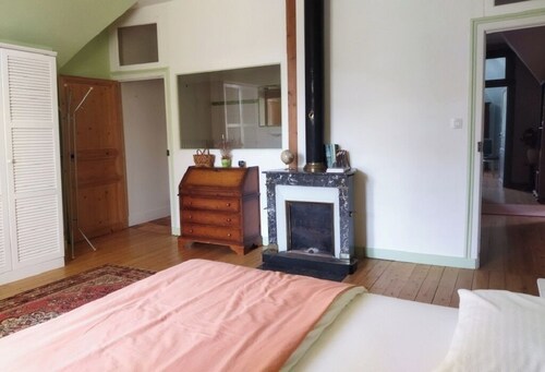 PRIVATIZATION RENTAL CASTLE HOLIDAY AND WEEKEND OUEST FRANCE