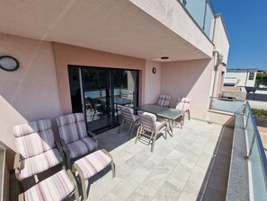 Outdoor dining - Villa Karizma - Sea View, Pool, Hot Tub, Brijuni, Peroj (Peroj)