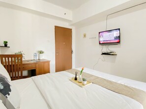 Standard Studio - Convenient Studio Near Universitas Indonesia At Margonda Residence 2 (Bogor)
