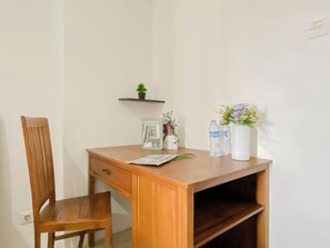 Standard Studio - Convenient Studio Near Universitas Indonesia At Margonda Residence 2 (Bogor)