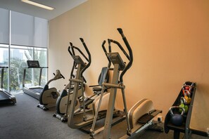 Fitness facility - 5 Pax Cozy And Airy 3Br At Ambassade Kuningan Apartment (Jakarta)