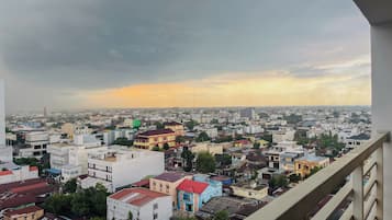 Studio Standard | Vue sur la ville