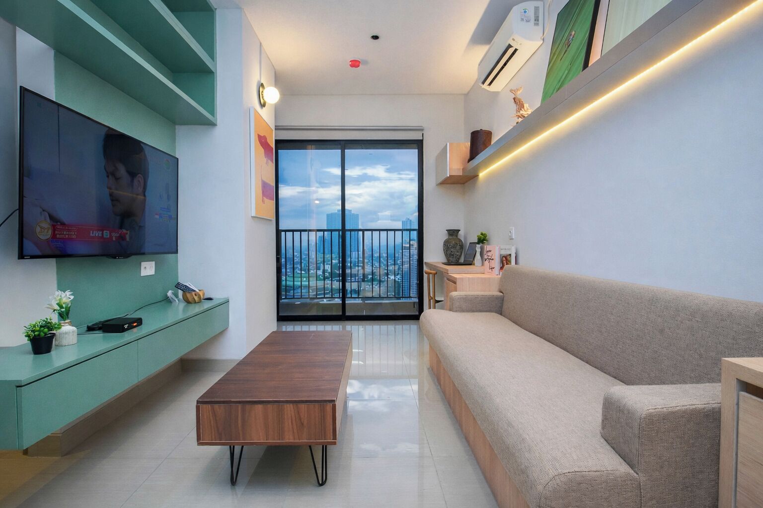 Standard Apartment | Living room