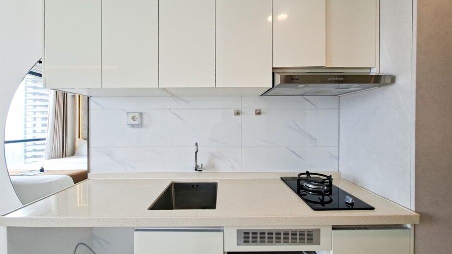 Cozy Living Studio Apartment At Sky House Alam Sutera