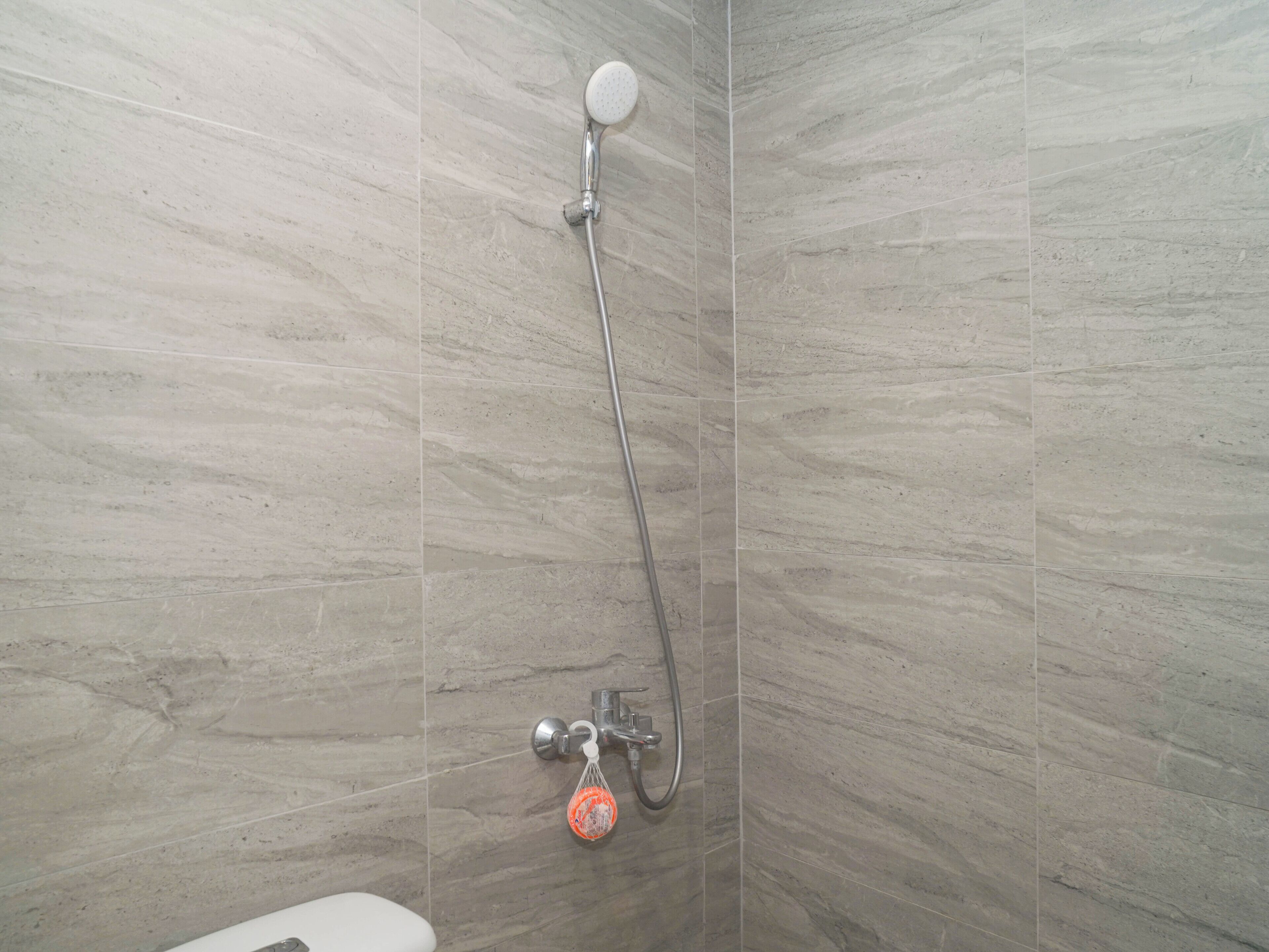 Standard Studio | Bathroom
