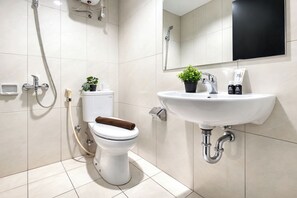Interior - Airy And Comfortable 2Br At Nifarro Park Apartment (Jakarta)