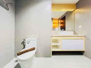 Standard-Apartment | Badezimmer