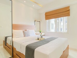 Standard Apartment - Practical 2Br For 4 Pax At Podomoro Golf View Apartment (Gunung Putri)