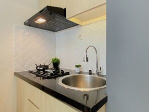 Standard Apartment | Private kitchen - Practical 2Br For 4 Pax At Podomoro Golf View Apartment (Gunung Putri)