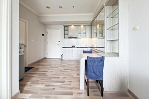 Standard Apartment | Dining room - Cozy Living 1Br Apartment At Silkwood Residence (Tangerang)
