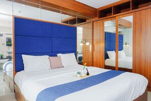 Standard Studio - Homey And Warm Studio Room At Apartment Tamansari The Hive (Jakarta)
